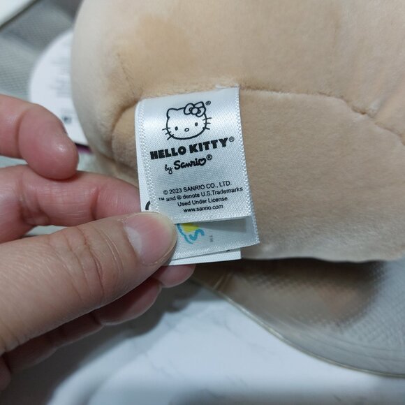 Squishmallows Hello Kitty Gingerbread Squish Soft Squeezable Cutie - Picture 5 of 6